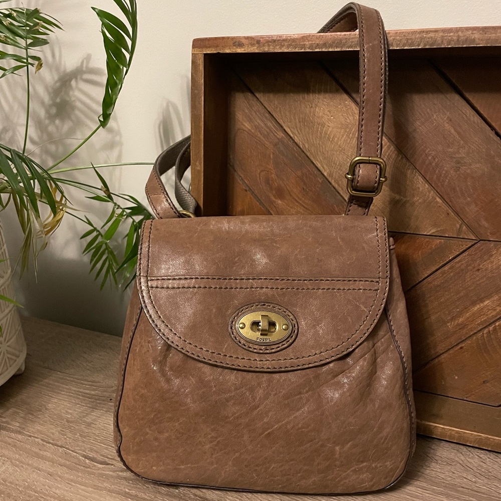 Fossil Genuine Leather Brown Crossbody Bag